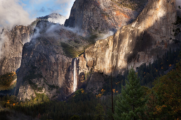 Bridalveil Light (view from Tunnel View)